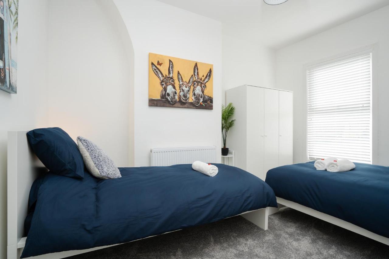Dacy - Strictly No Parties Apartment