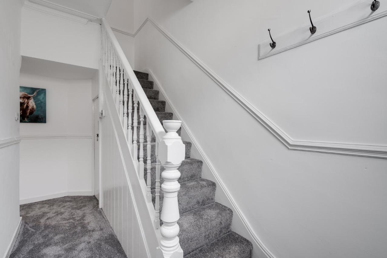 Dacy - Strictly No Parties Apartment Liverpool